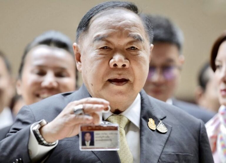 THAÏLANDE – POLITIQUE : Prawit, démissionnaire puis réélu à la tête du Palang Pracharath