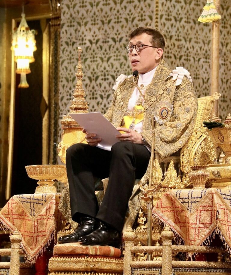 THAÏLANDE – MONARCHIE : Un anniversaire royal dans une période décisive