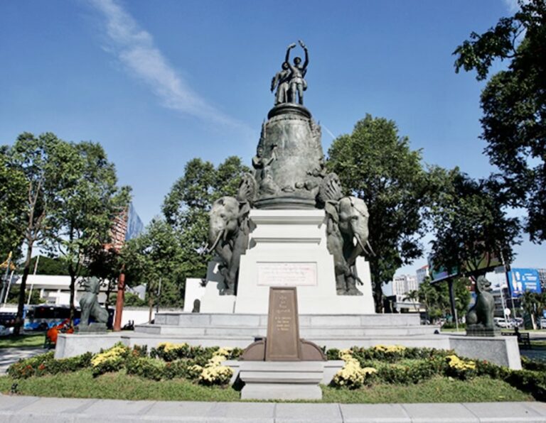 CAMBODGE – FRANCE : Les Cambodgiens morts en 14-18 retrouvent leur monument