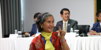 encre vote Cambodge élection