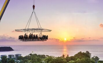 THAÏLANDE – CHRONIQUE : A Phuket, les aléas d’un diner aérien Dinner in the Sky Thailand