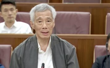 Lee Hsien Loong au parlement