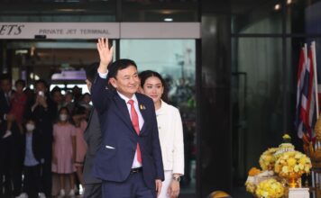 Retour Thaksin Shinawatra