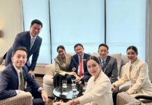 Thaksin retour accueil famille