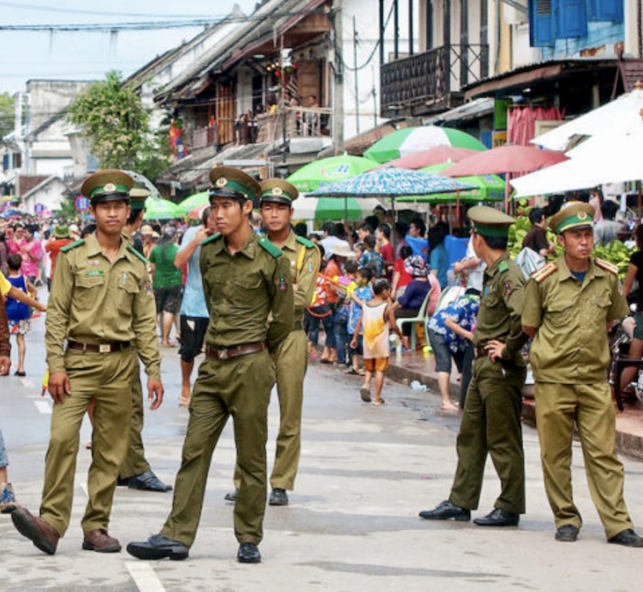 police laos