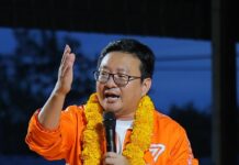 THAÏLANDE – POLITIQUE : Un ancien journaliste pourrait succéder à Pita à la tête du Move Forward Chaitawat Tulathon