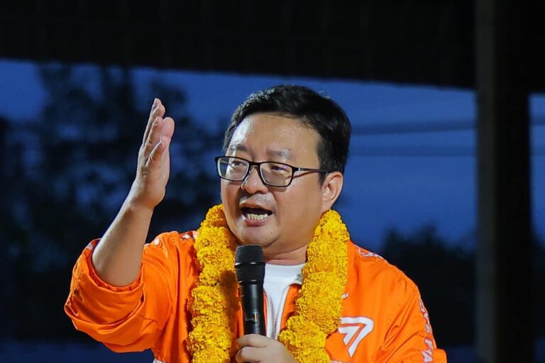 THAÏLANDE – POLITIQUE : Un ancien journaliste pourrait succéder à Pita à la tête du Move Forward