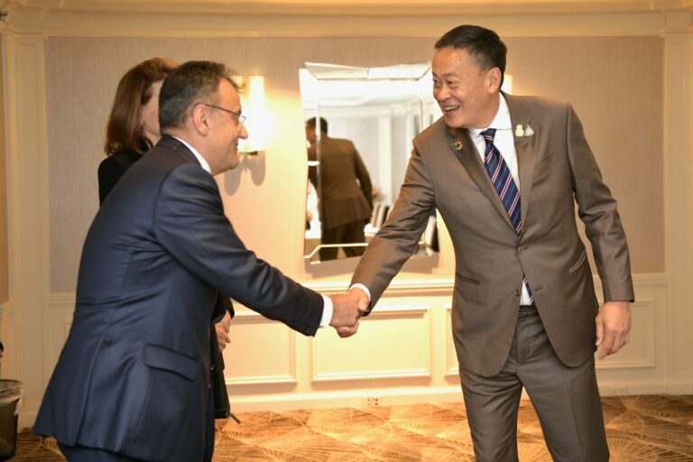 THAÏLANDE – ÉCONOMIE : Tesla, Google et Microsoft : c’est parti pour 5 milliards de dollars d’investissements
