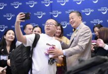 Srettha Thavisin touristes Chinois