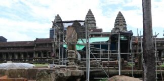Restauration the Naga balustrades