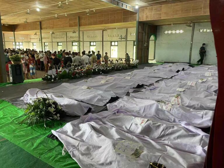 BIRMANIE – GUERRE : 29 tués dans un camp de déplacés du nord du pays