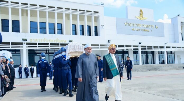 THAÏLANDE – SOCIÉTÉ : Le chef spirituel des musulmans de Thaïlande est mort au lendemain de l’assassinat de son frère Sheikhul Islam Aziz