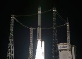 THAÏLANDE – FRANCE : Dans l’espace, la coopération franco-thaïlandaise se porte bien Fusée Vega Guyane satellite Thaïlandais