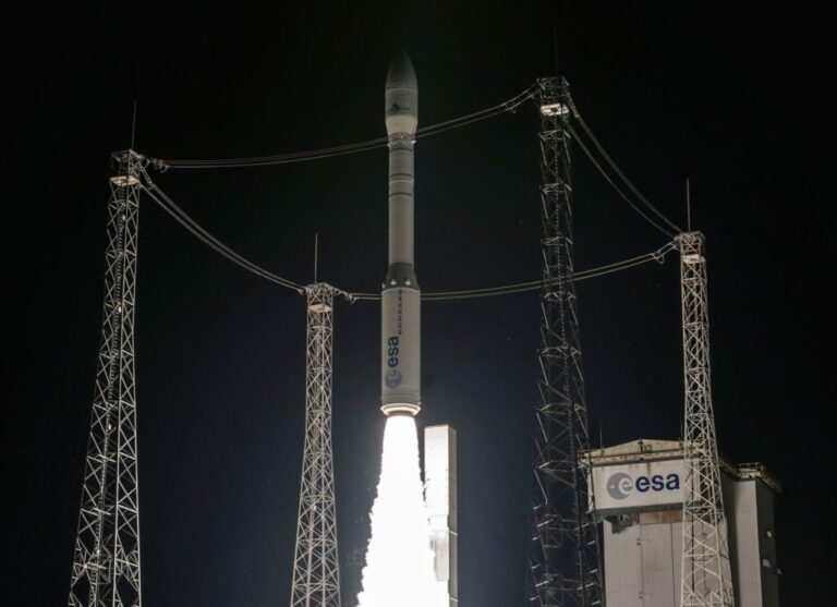 THAÏLANDE – FRANCE : Dans l’espace, la coopération franco-thaïlandaise se porte bien