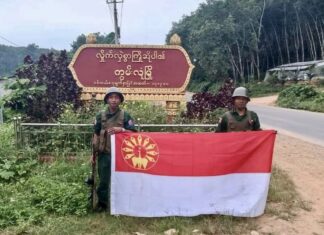 BIRMANIE – CONFLIT : 50 000 déplacés par les hostilités au nord du pays Kunlong Birmanie