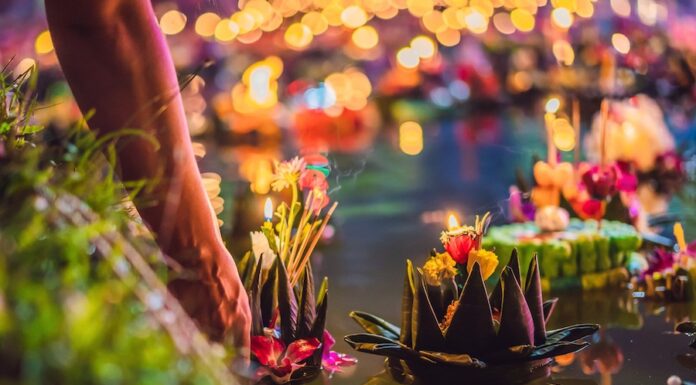 THAÏLANDE – FESTIVAL : N’oubliez pas votre Krathong en ce lundi 27 novembre ! Loy Krathong