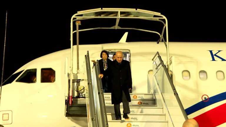CAMBODGE – FRANCE : Emmanuel Macron reçoit SM le roi Sihamoni