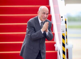 CAMBODGE – FRANCE : Le roi Norodom Sihamoni quitte le Cambodge pour rencontrer Emmanuel Macron à Paris le 13 novembre Norodom Sihamoni roi du Cambodge