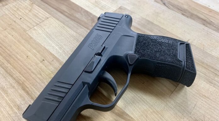 THAÏLANDE – USA : Plus d’armes à feu américaines exportées vers la Thaïlande (pour 90 jours) Sig Sauer P365