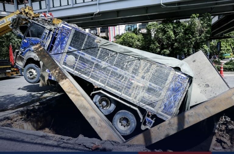 THAÏLANDE – SOCIÉTÉ : Retour sur l’affaire du camion tombé dans un trou sur Sukhumvit Road