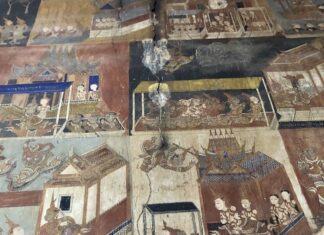 restauration peinture pagode Reach Bo Cambodge