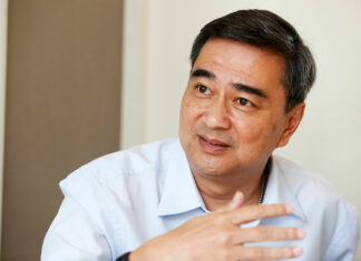 THAÏLANDE – POLITIQUE : Le départ d’Abhisit signe la transformation du parti démocrate