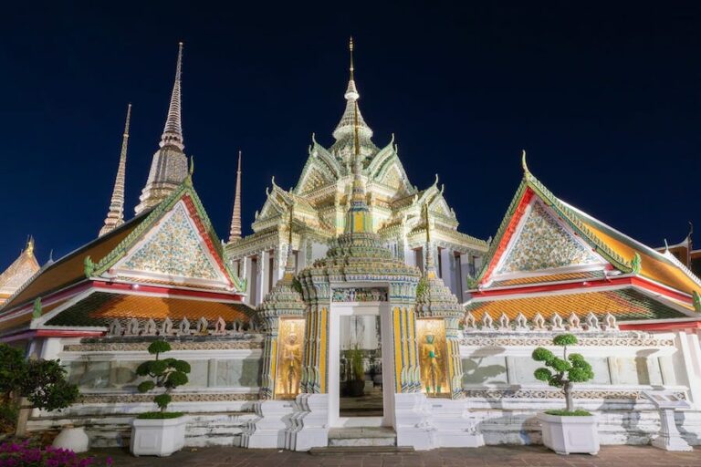 BANGKOK – ILLUMINATIONS : Voici les plus beaux temples illuminés de la capitale