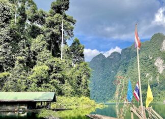 THAÏLANDE – TOURISME : Surat Thani mise sur les touristes américains Cheow Lan lake