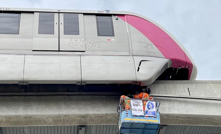 MRT pink line bangkok
