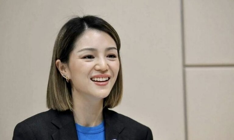 THAÏLANDE – POLITIQUE : La «fleur d’acier» à la tête du parti démocrate ?