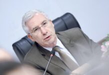 ambassadeur de France Jean-Claude Poimbœuf