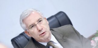ambassadeur de France Jean-Claude Poimbœuf