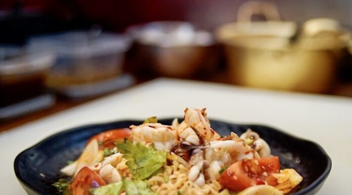 restaurant mama station Bangkok