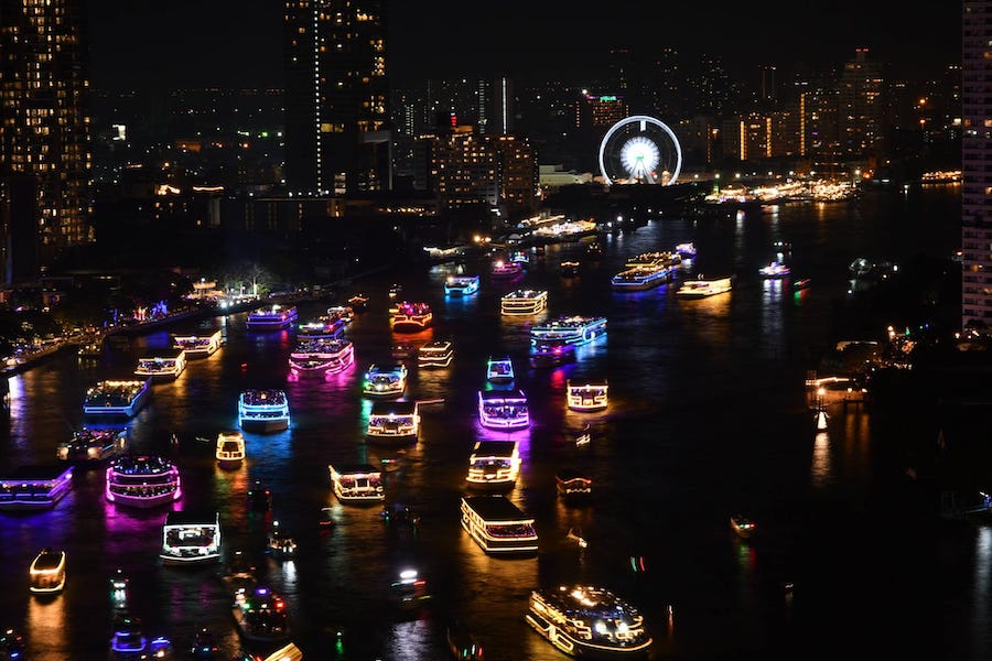 Chayo Praya bateaux lumineux