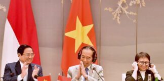 Joko Widodo au Vietnam