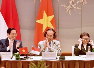 Joko Widodo au Vietnam