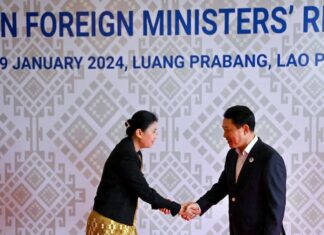 BIRMANIE – ASEAN : Les généraux Birmans renouent avec l’organisation régionale Marlar Than Htike Birmanie ASEAN