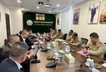 Polices thaïlandaise et cambodgienne