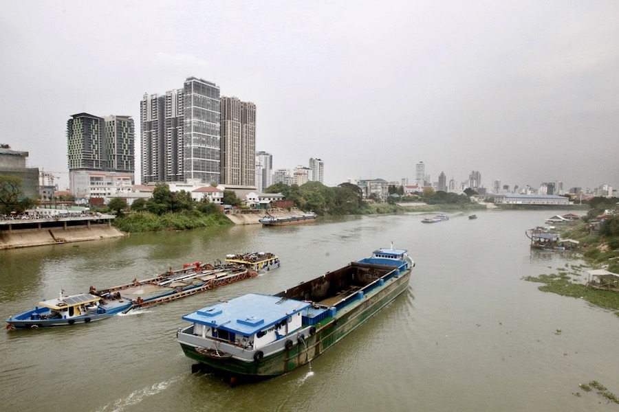 fleuve Bassac Phnom Penh