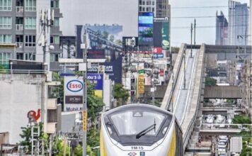 THAÏLANDE – INFRASTRUCTURES : Trois ans après son ouverture, la ligne jaune achève ses expropriations monorail Bangkok jaune
