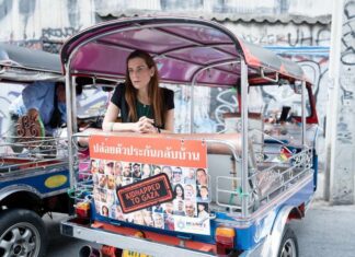 THAÏLANDE – PROCHE ORIENT : N’instrumentalisez pas les photos des otages prévient le gouvernement tuk tuk otages Hamas