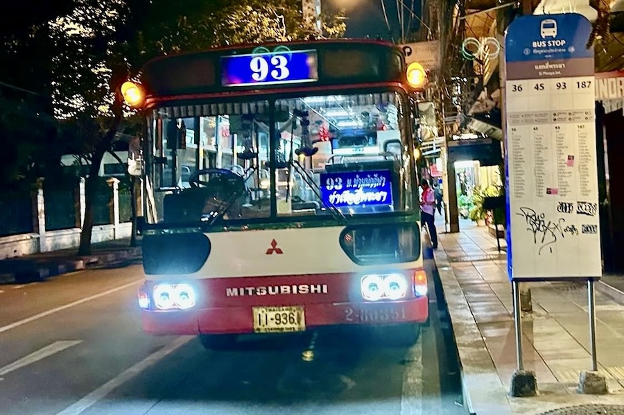 Bus nocturne Bangkok