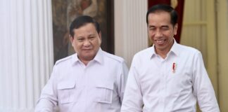 Jokowi et le candidat-ministre Prabowo