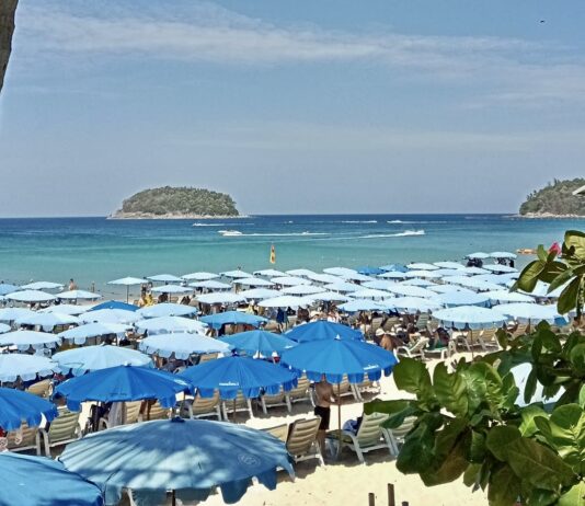 THAÏLANDE – TOURISME : L’exemption de visa de 60 jours dans le viseur à Phuket Kata Beach Phuket