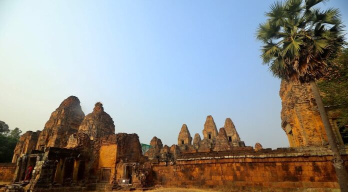 CAMBODGE – PATRIMOINE : Restauration de la deuxième porte Est du temple de Pre Rup à Angkor Temple Pre Rup