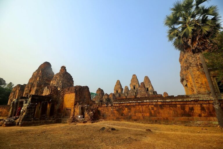 CAMBODGE – PATRIMOINE : Restauration de la deuxième porte Est du temple de Pre Rup à Angkor