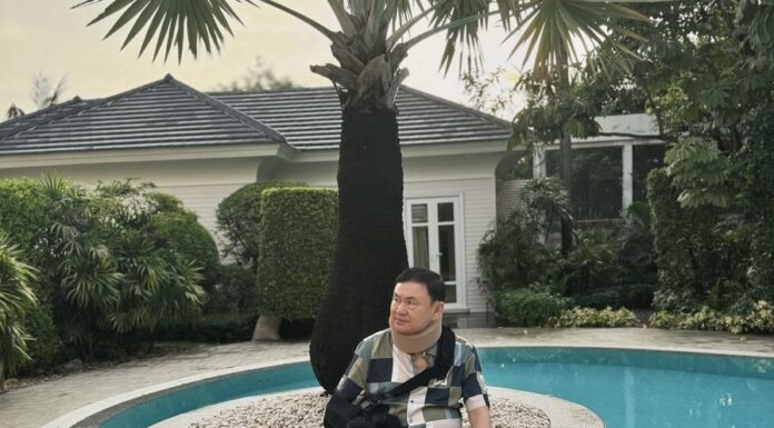 Thaksin dans sa maison
