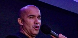 Yves Baron chanteur lyrique franco-thaï