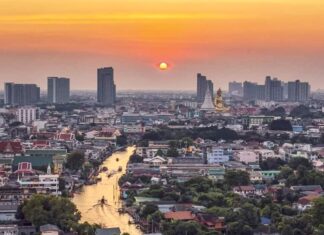 BANGKOK – CHRONIQUE : Le crépuscule de la cité des anges Bangkok coucher de soleil