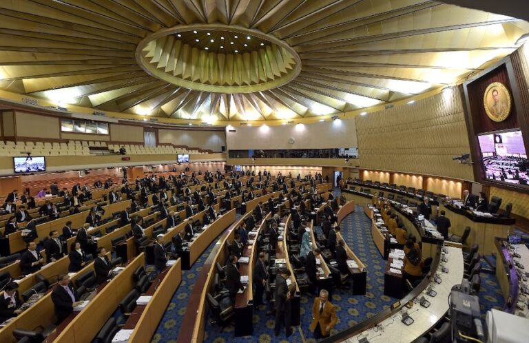 THAÏLANDE – POLITIQUE :  La Commission électorale thaïlandaise se penche sur le Sénat
